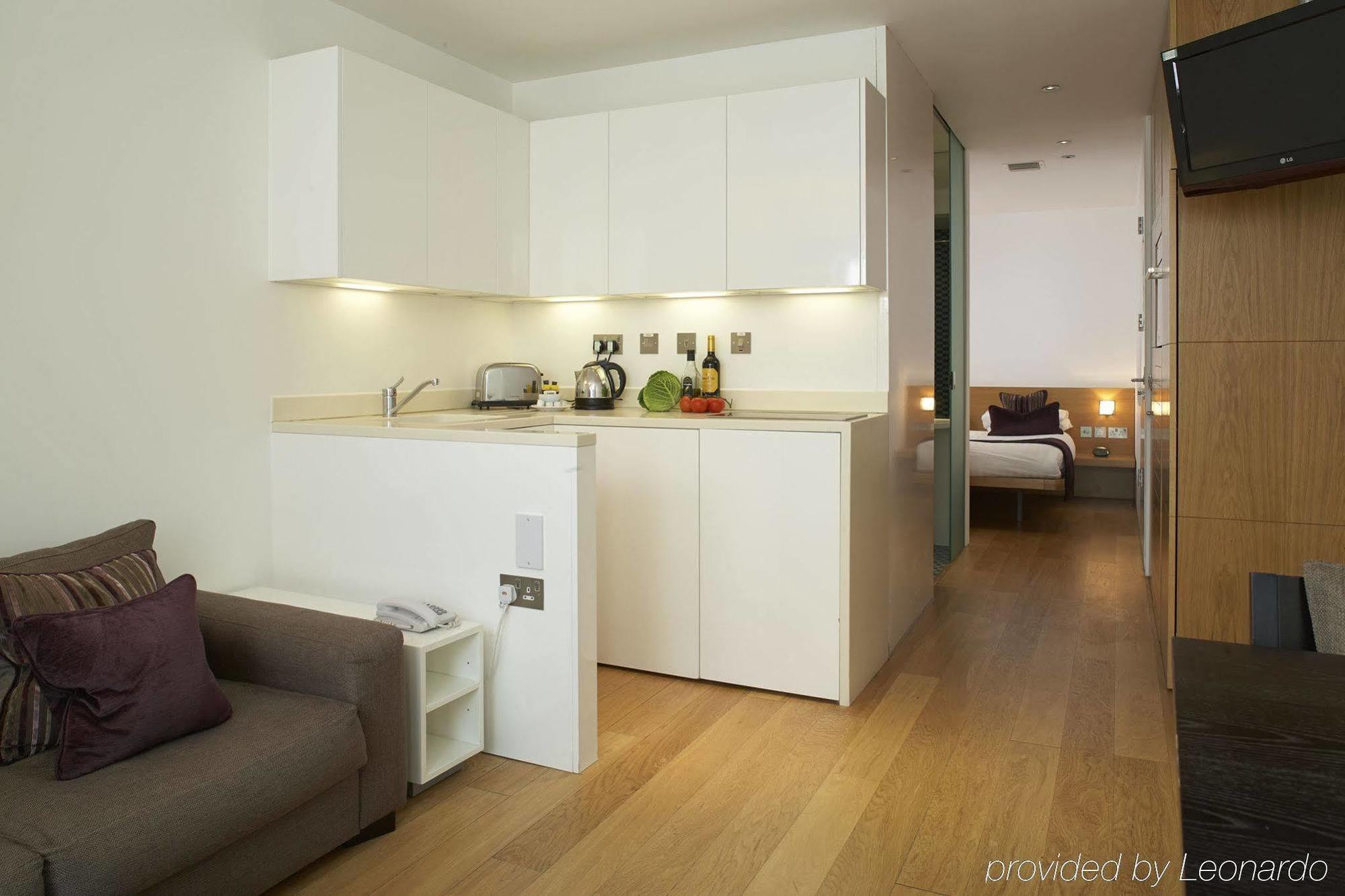 Residence Inn By Marriott London Kensington Екстер'єр фото